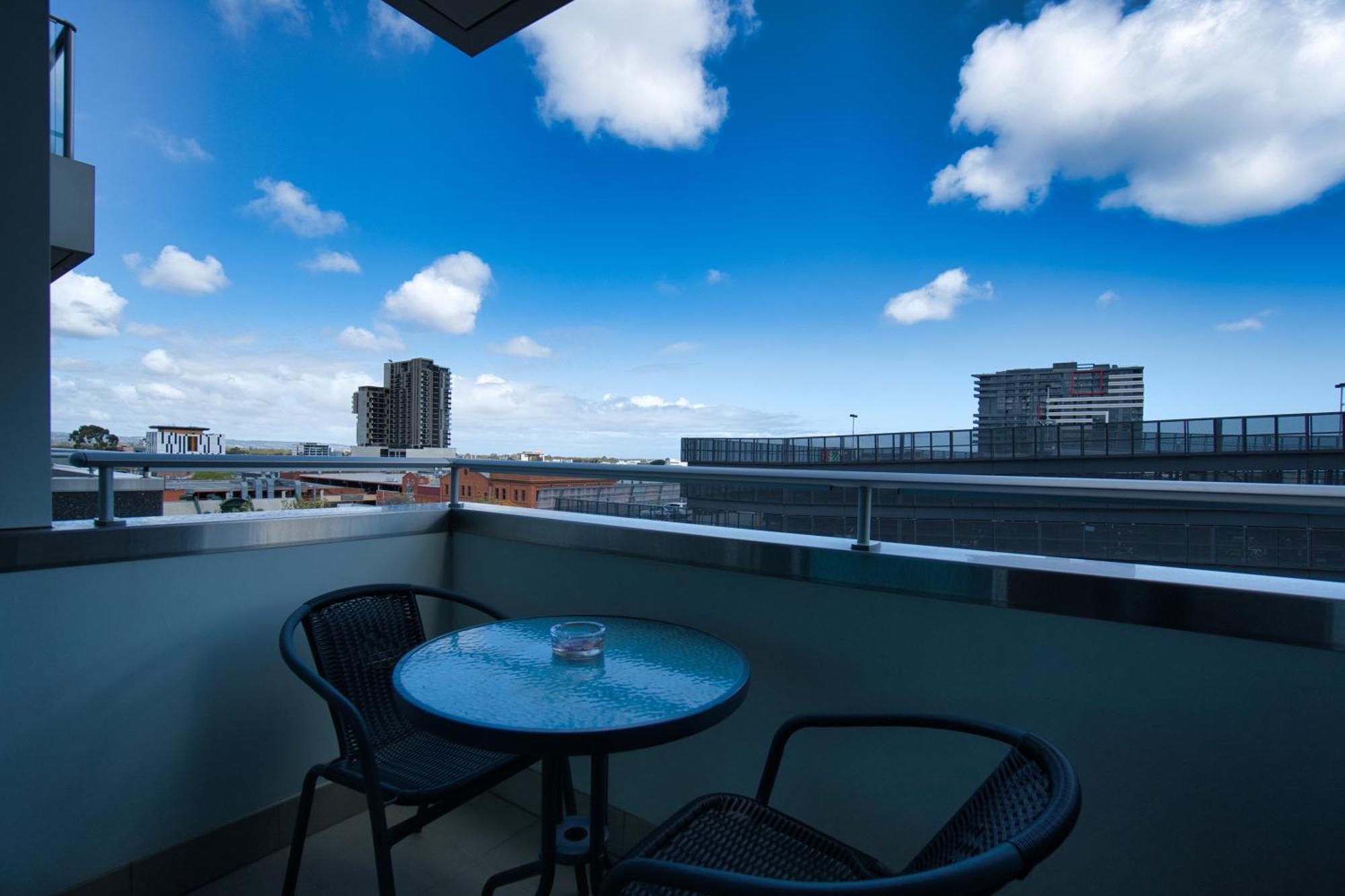 One-Bedroom Apartment with Balcony